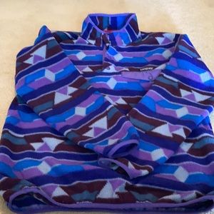 Limited edition Patagonia 1/4 button fleece pullover!